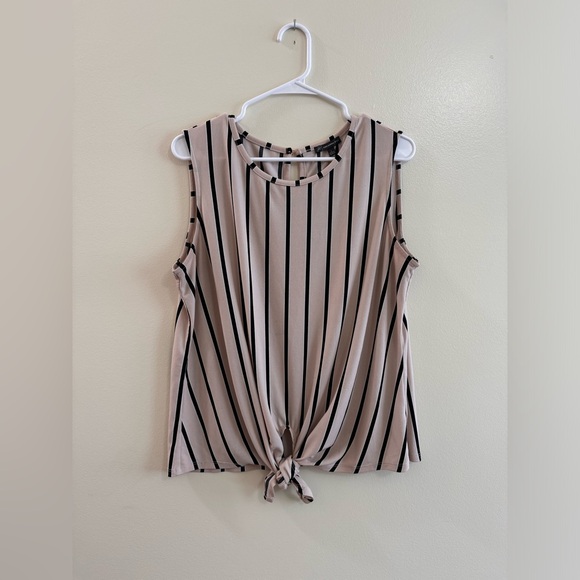 ADRIANNA PAPELL tops - Picture 1 of 4